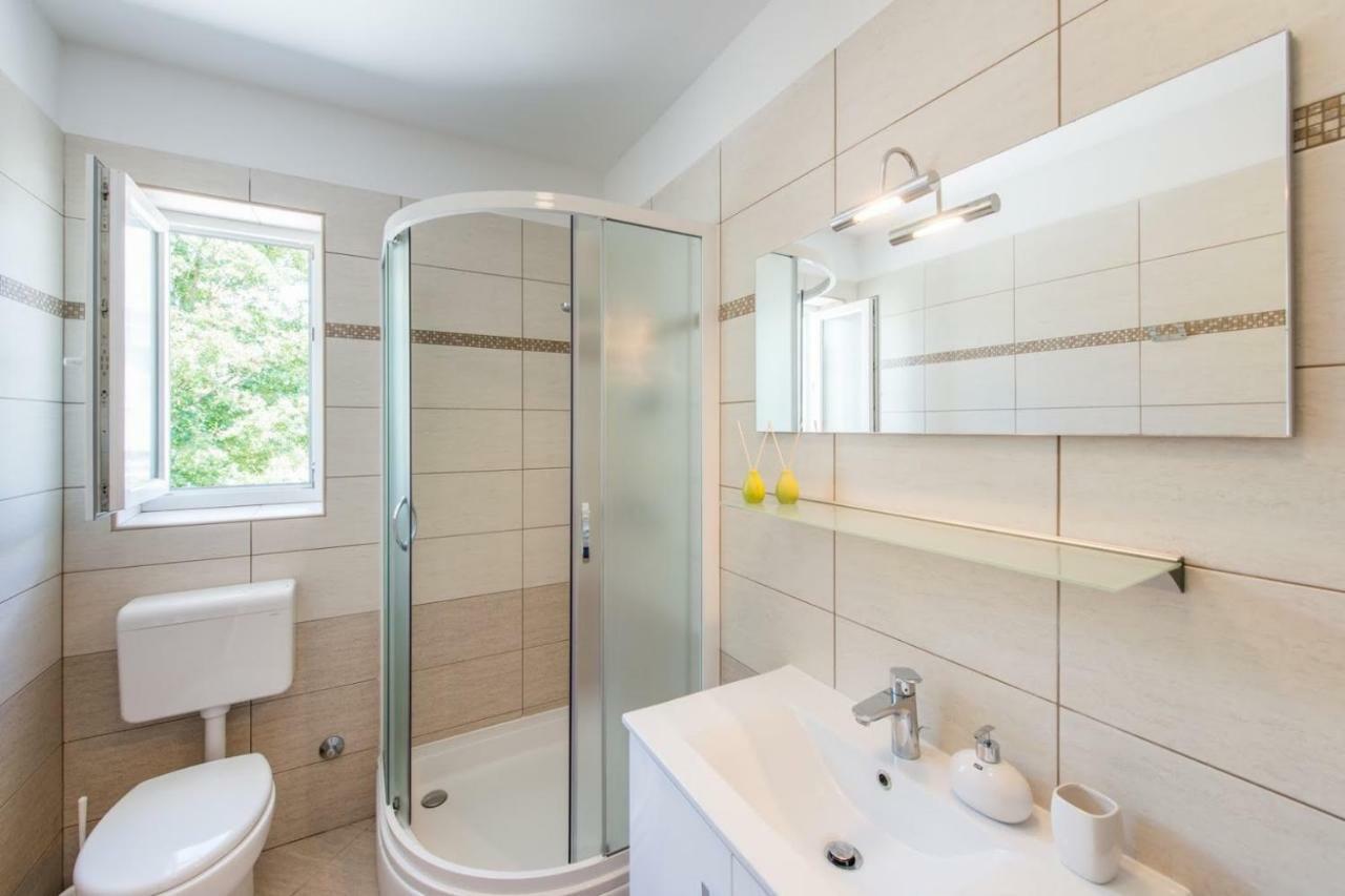Fewo Villa Adria Barusic Exteriör bild
